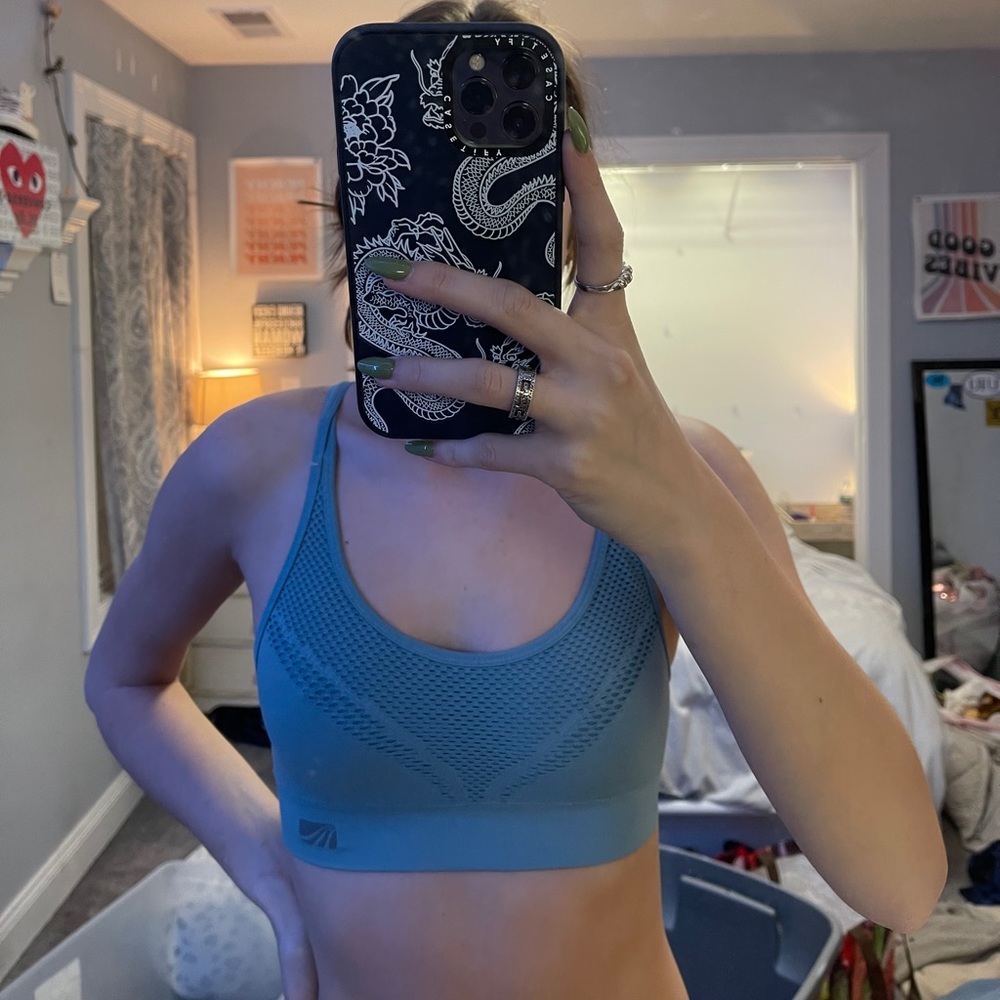 Sports bra